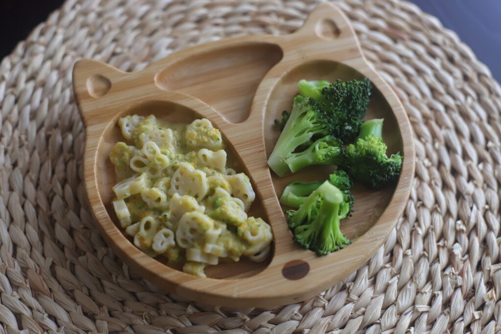 Makaronai su brokolių padažu